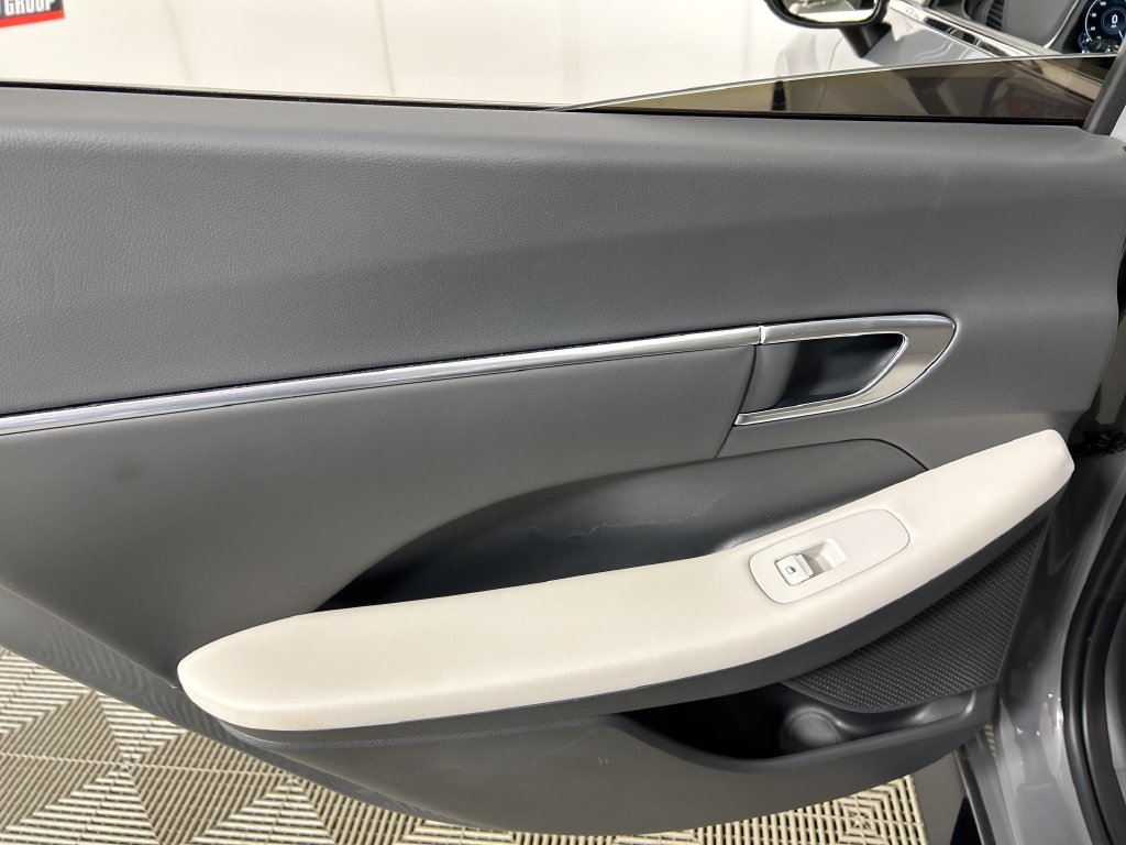 2022 Hyundai Sonata SEL - Photo 16