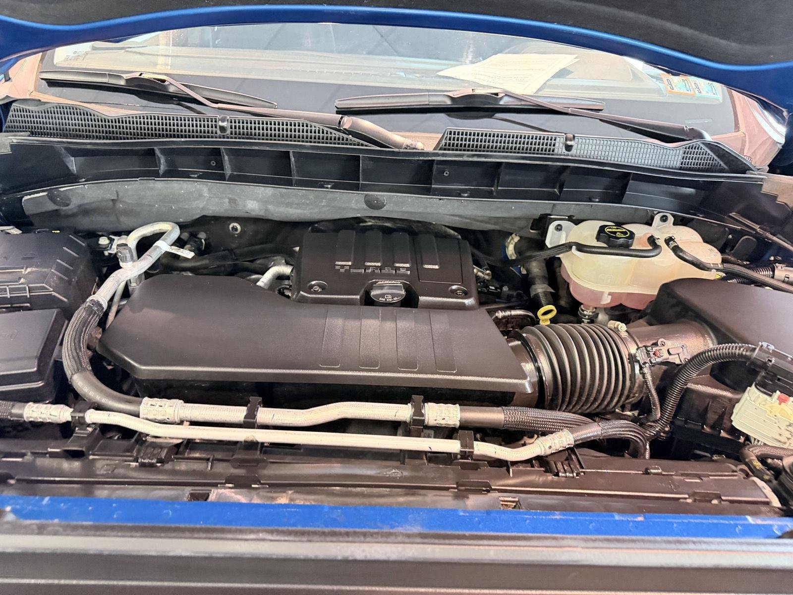 Used 2024 Dynamic Blue Metallic GMC Elevation image 49