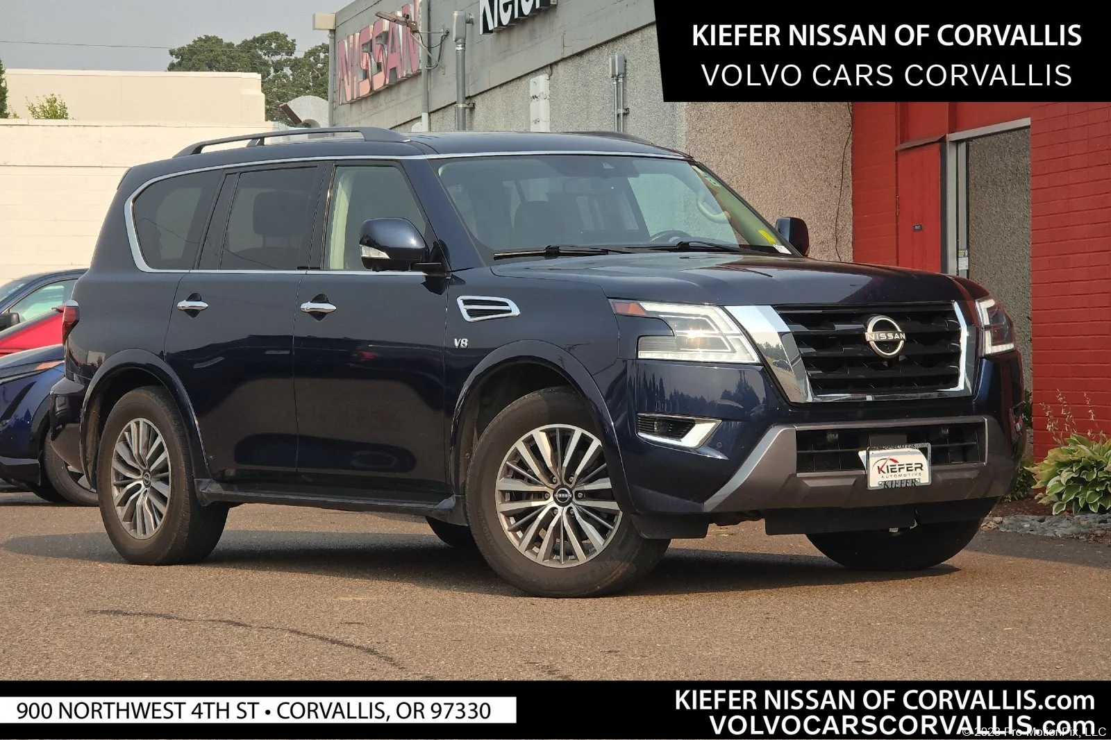 Used 2022 Hermosa Blue Pearl Nissan SL image 1