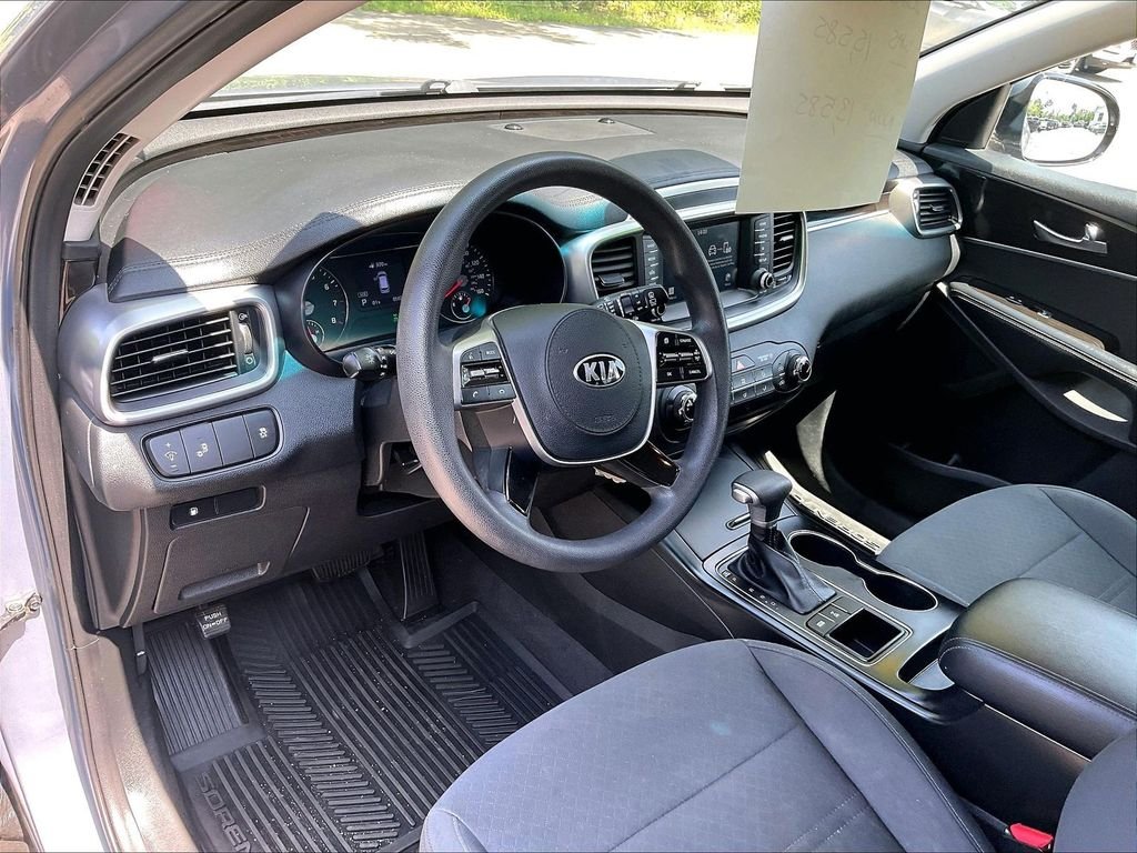 Used 2020 Silver Kia LX image 8