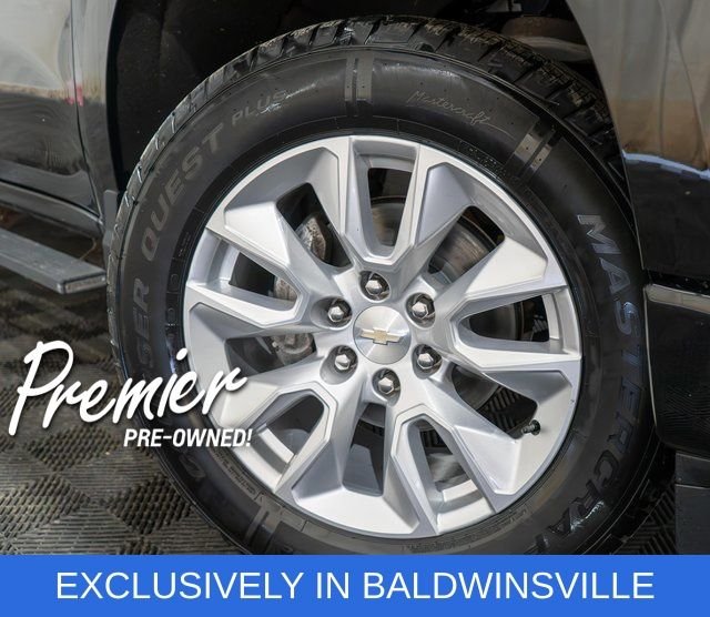 Used 2023 Black Chevrolet Custom image 8