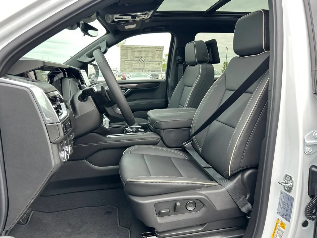 New 2026 Summit White GMC Elevation image 18
