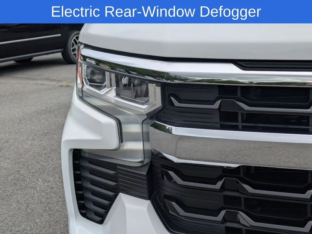 Used 2024 White Chevrolet LT image 10