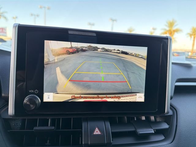 2025 Toyota RAV4 LE - Photo 20