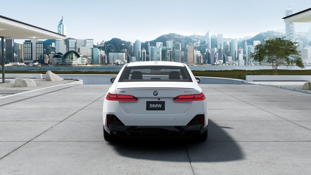 New 2027 Alpine White BMW 530i xDrive image 5