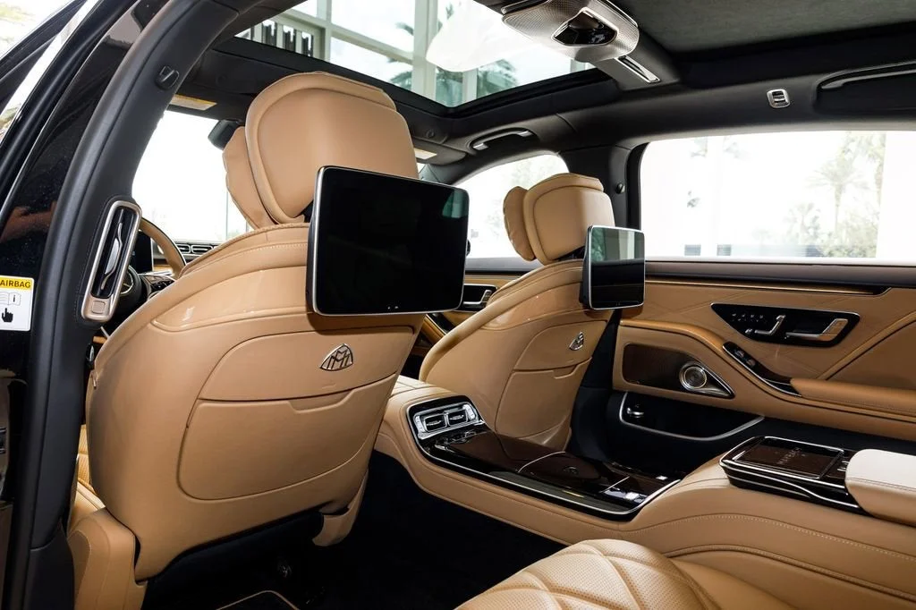 Used 2023 Obsidian Black Metallic / Colorado Beige Mercedes-Benz Maybach S 680 image 23