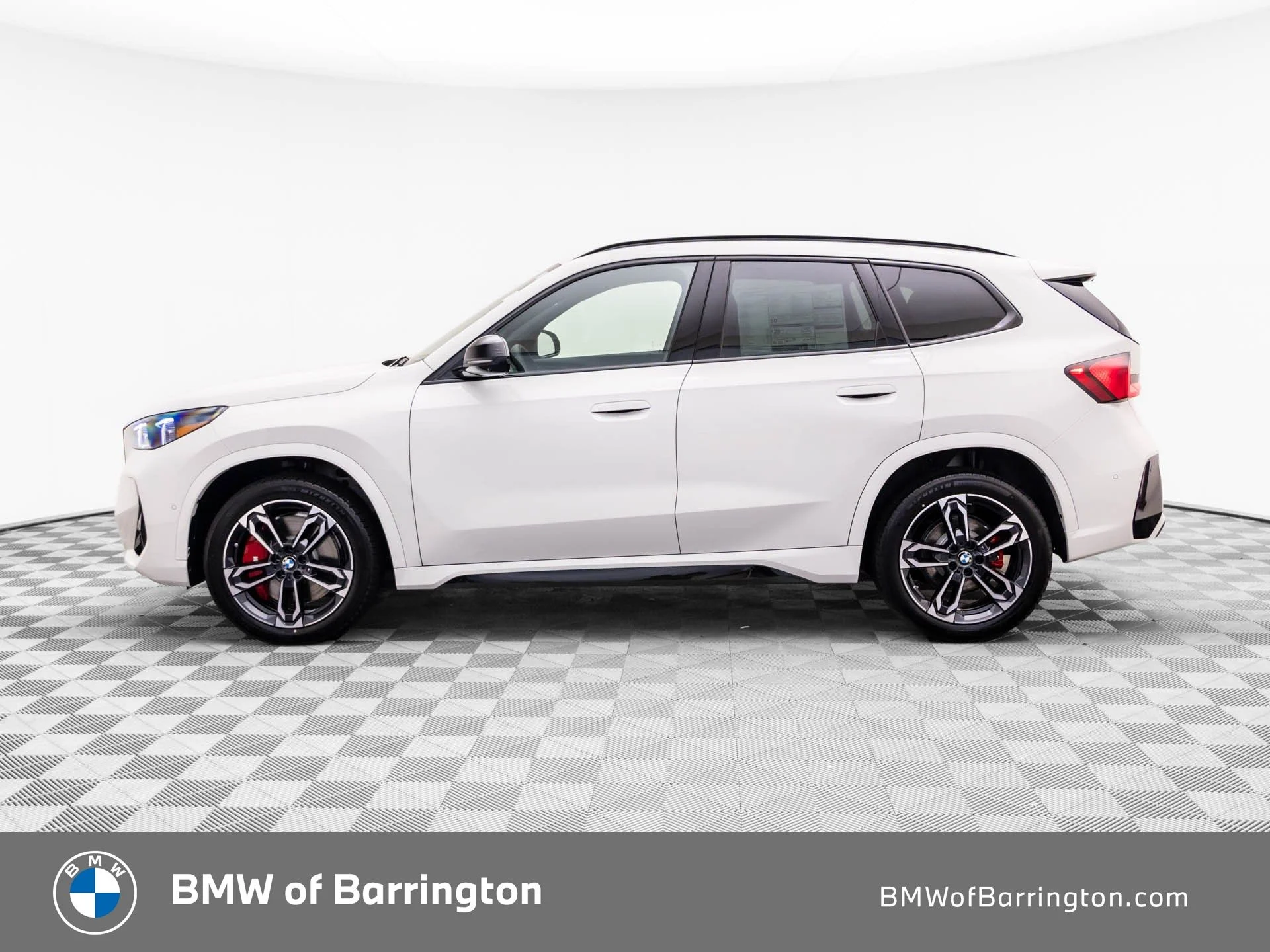 New 2026 White BMW xDrive28i image 2