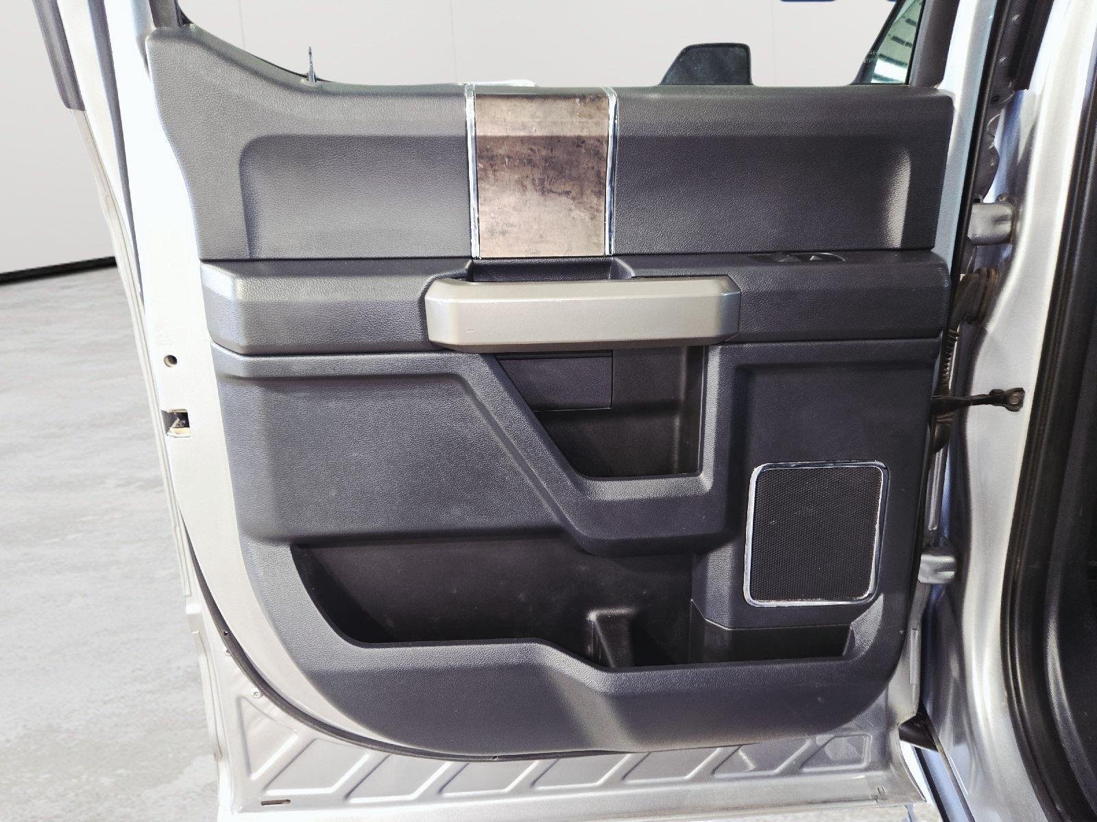 Used 2022 Iconic Silver Ford Lariat image 44
