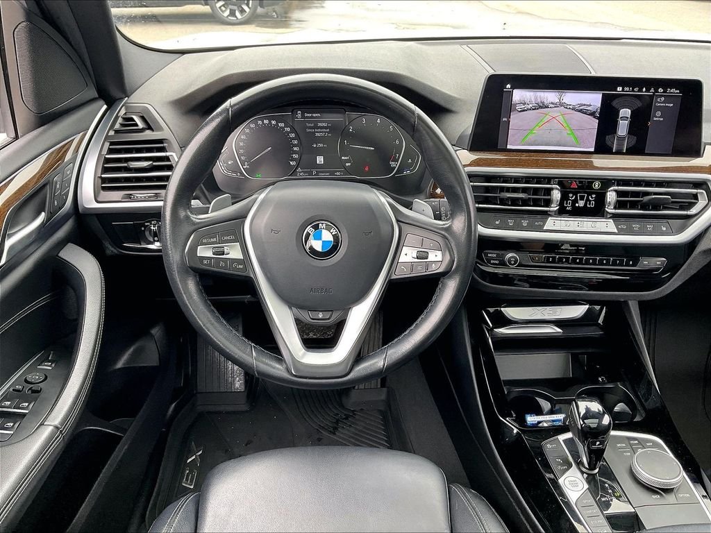 Used 2022 White BMW xDrive30i image 16