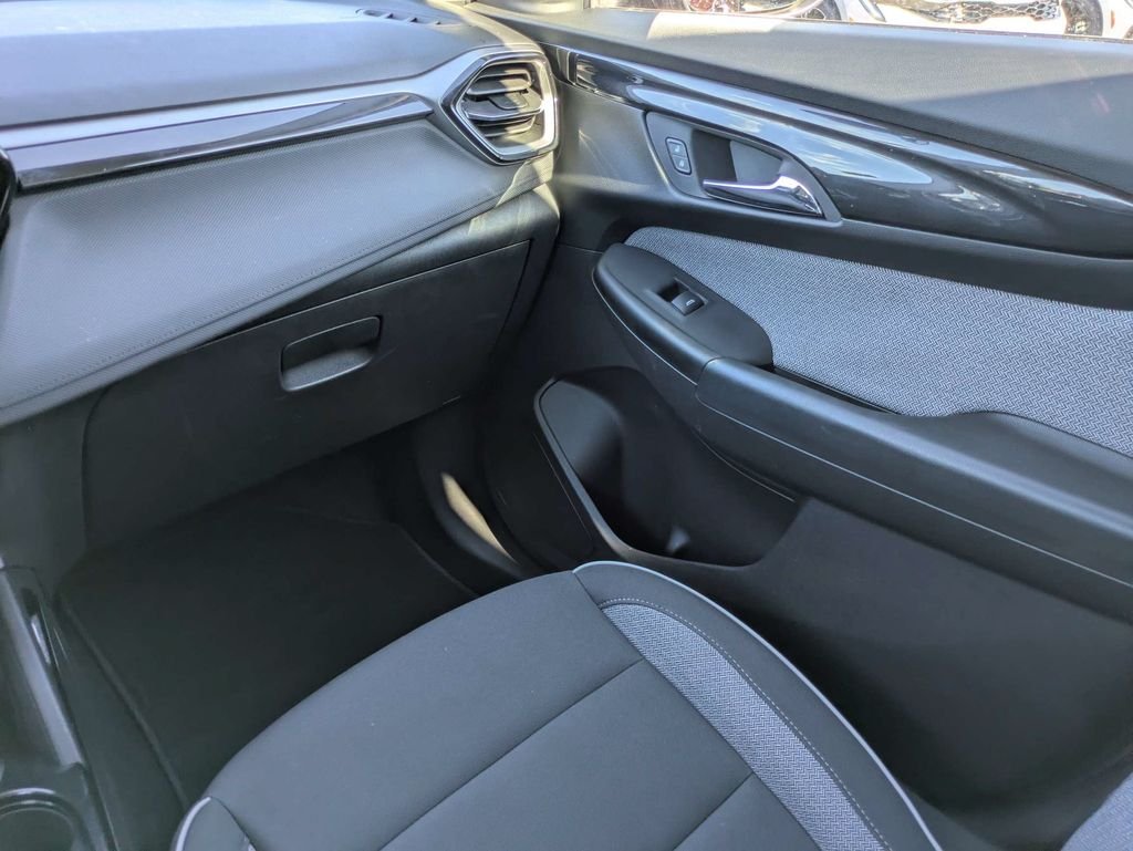 Used 2025 Red Chevrolet LT image 19