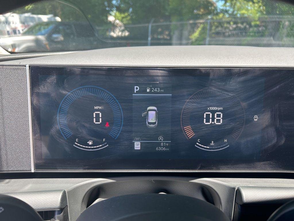 New 2026 White Hyundai SE AWD image 19