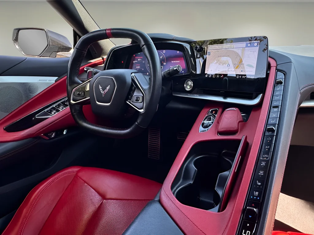 Used 2022 White Chevrolet Stingray image 10