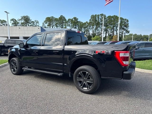 Used 2022 Black Ford Lariat image 10