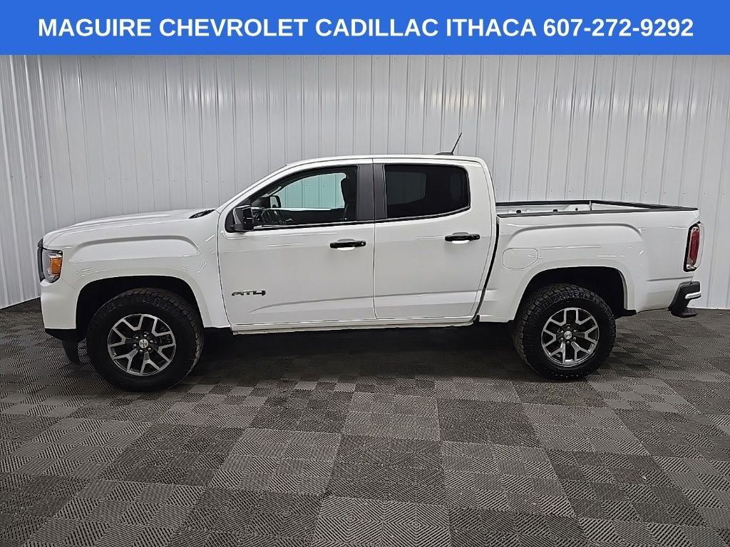 Used 2022 White GMC AT4 w/Leather image 5