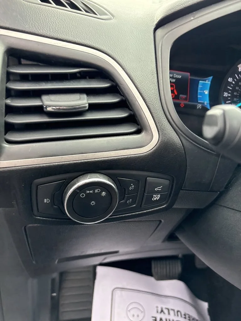 2022 Ford Edge SEL - Photo 44