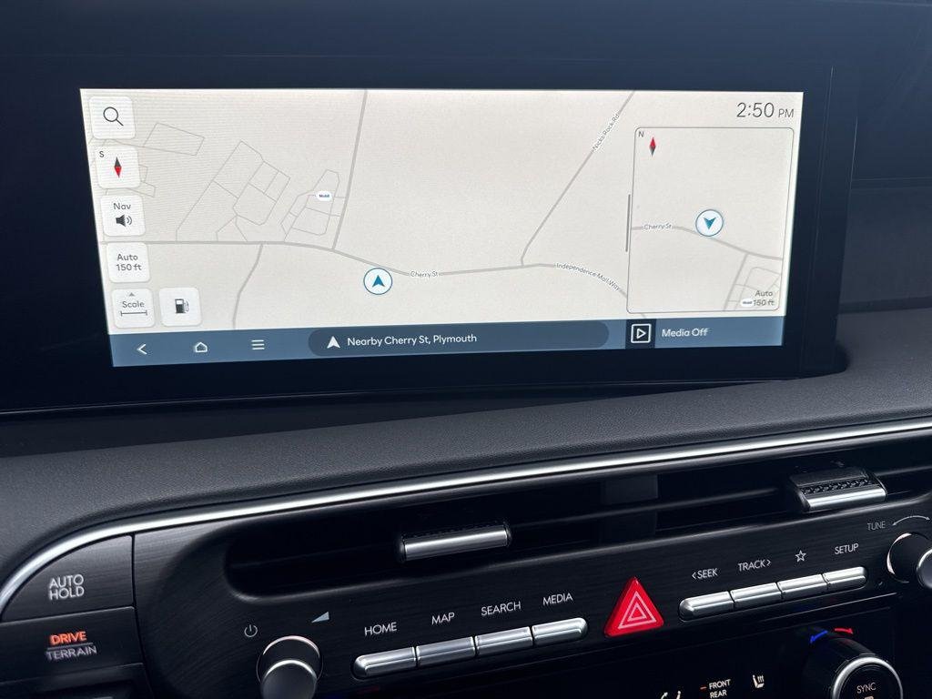 New 2026 White Hyundai SEL AWD image 17