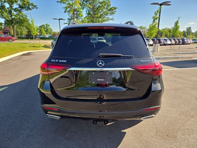 New 2026 Black Mercedes-Benz GLE580 image 4