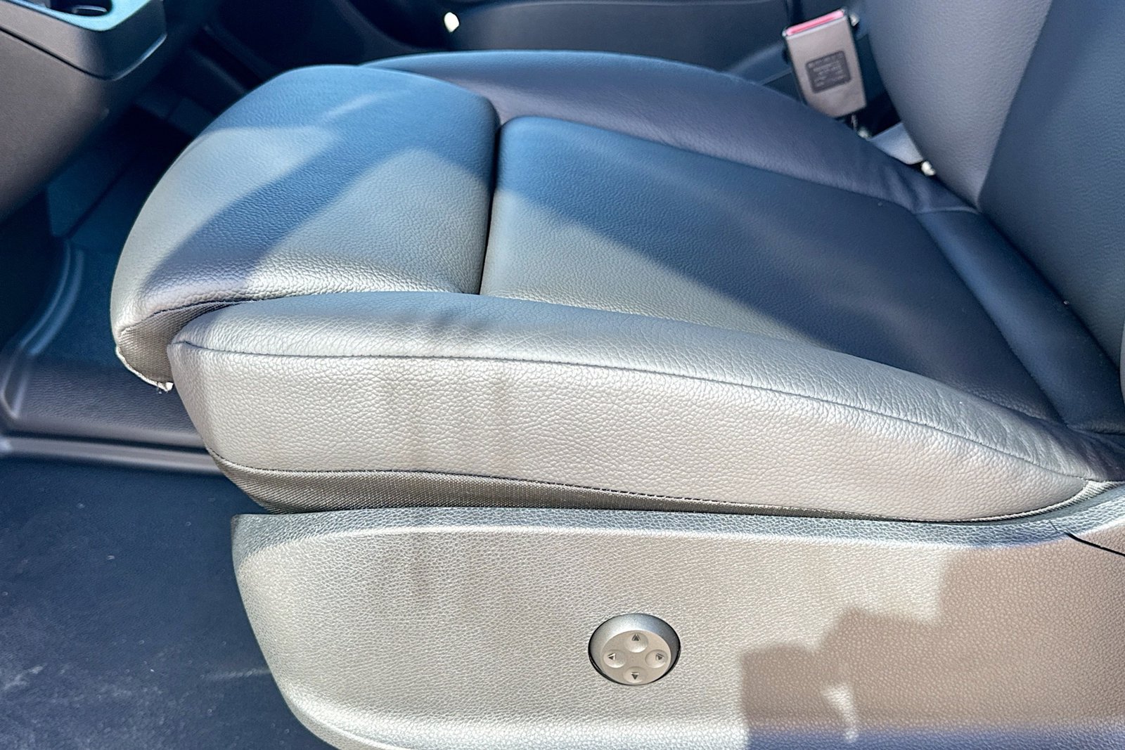 New 2026 Pebble Gray Mercedes-Benz  image 17
