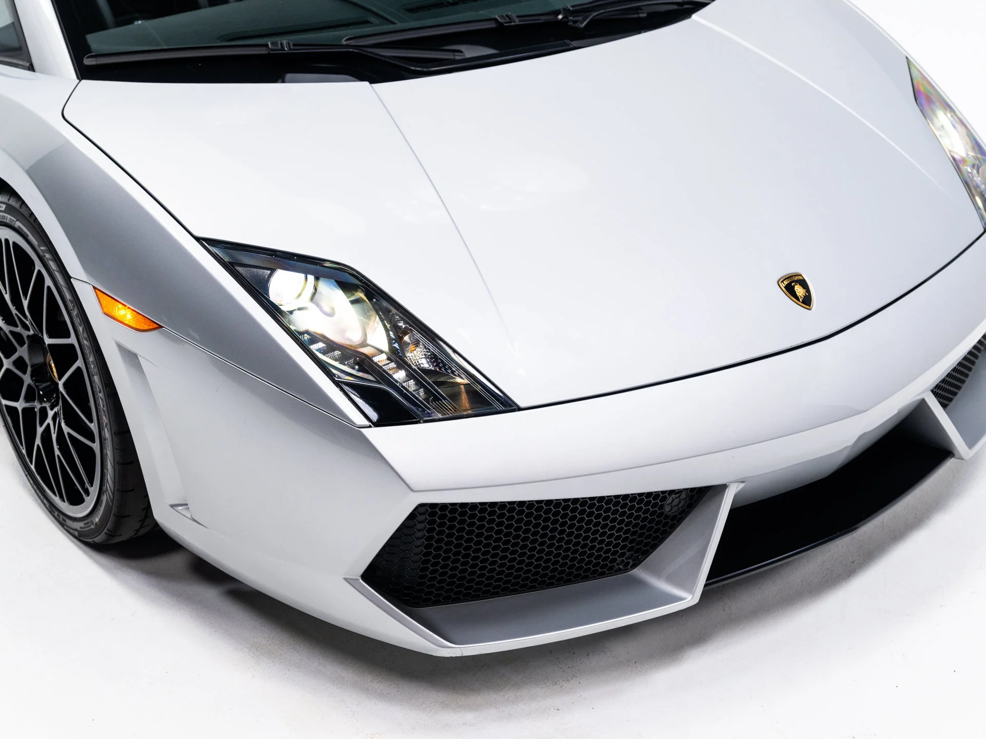 Used 2011 Grigio Thalasso Metallic Lamborghini LP560-4 image 14