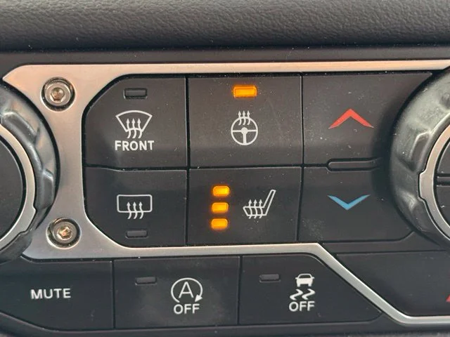 Used 2025  Jeep Mojave image 22