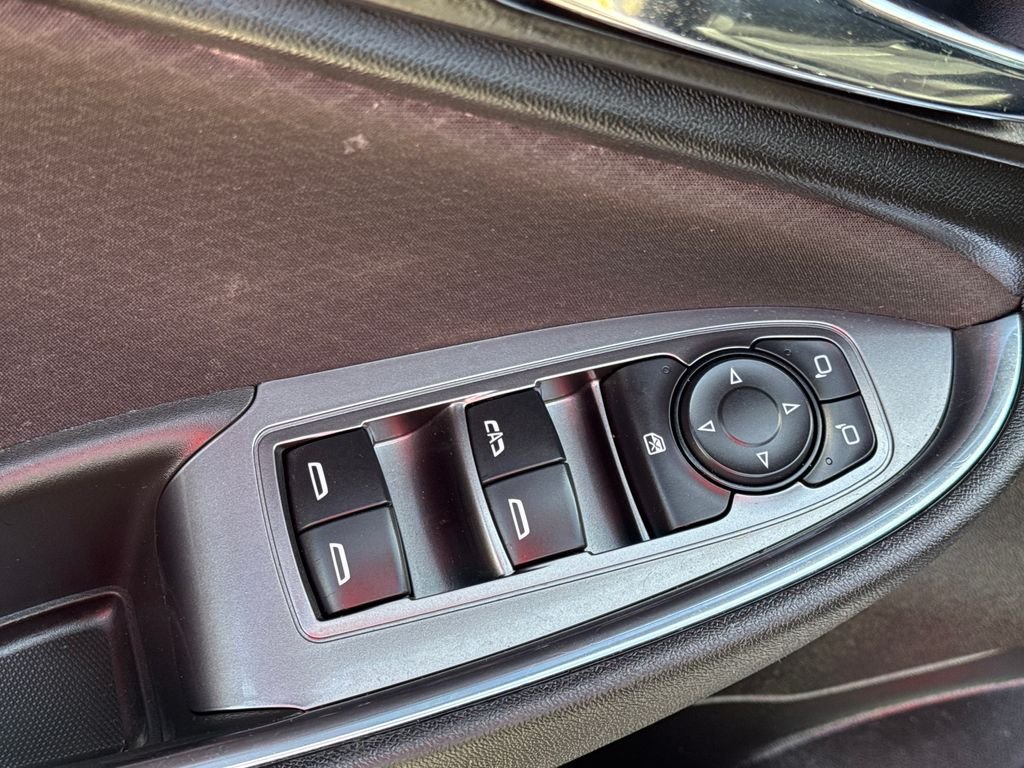 Used 2019 Silver Chevrolet LT image 12