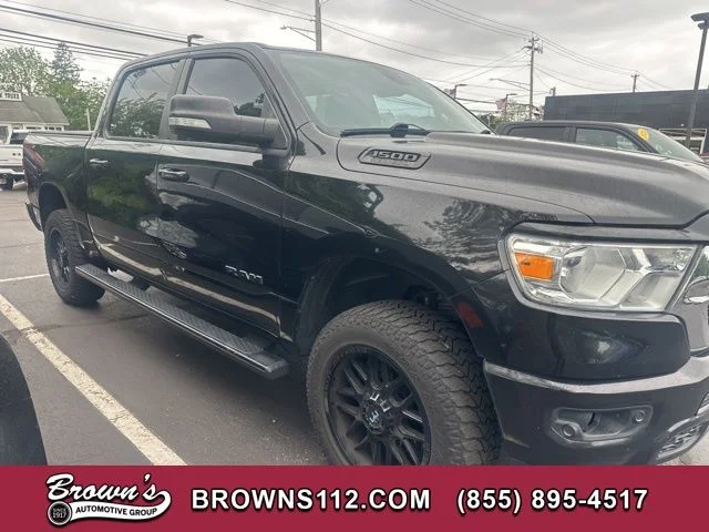 2019 RAM 1500 Big Horn/Lone Star 4x4 Crew Cab 5'7's photo