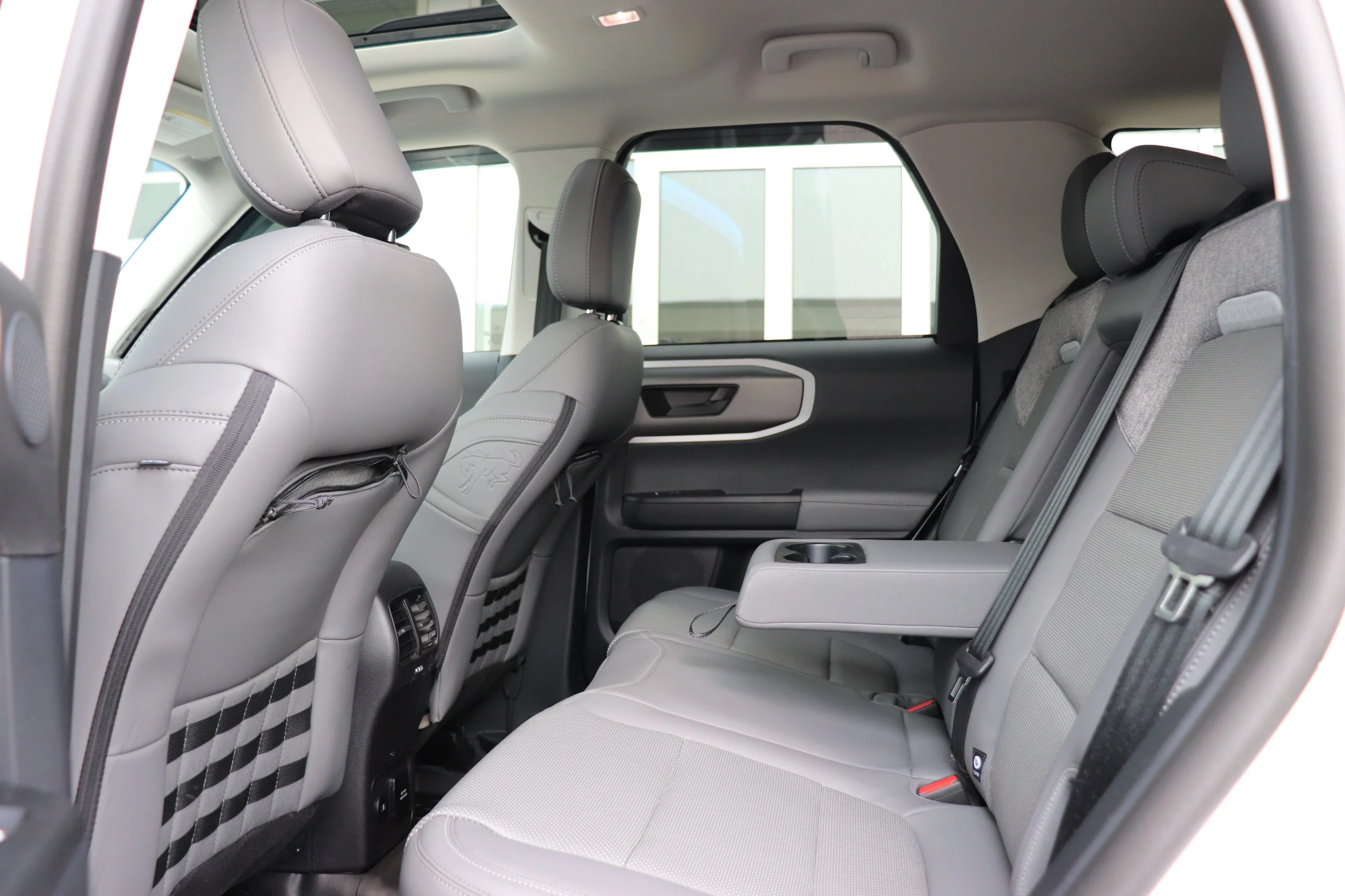 Certified Used 2025 White Ford Badlands 4x4 image 12