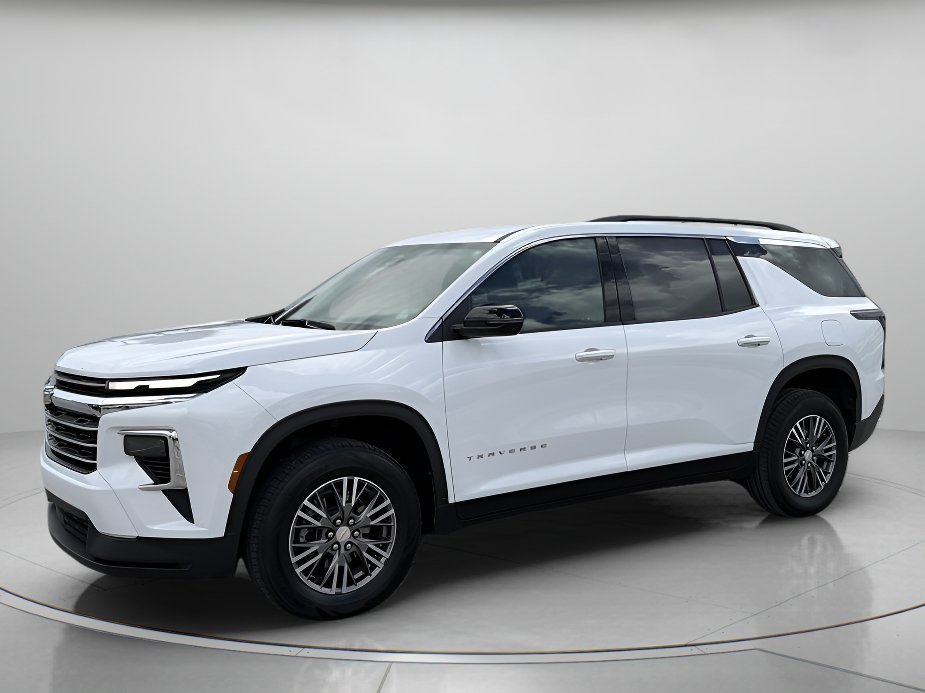 Used 2025 Summit White Chevrolet LT image 1