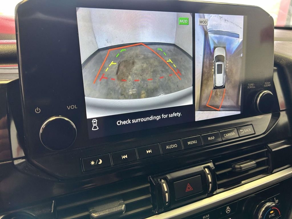 Used 2025 Silver Nissan SL image 22