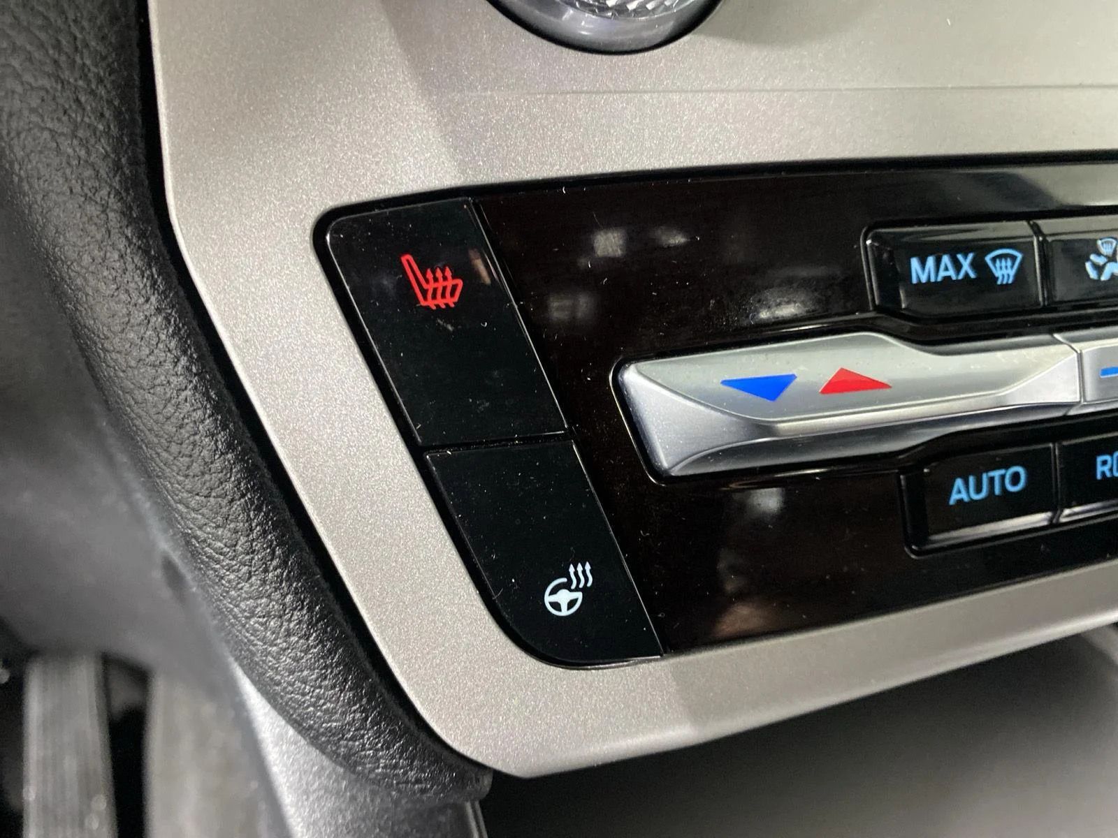 Used 2024 Agate Black Ford XLT image 19