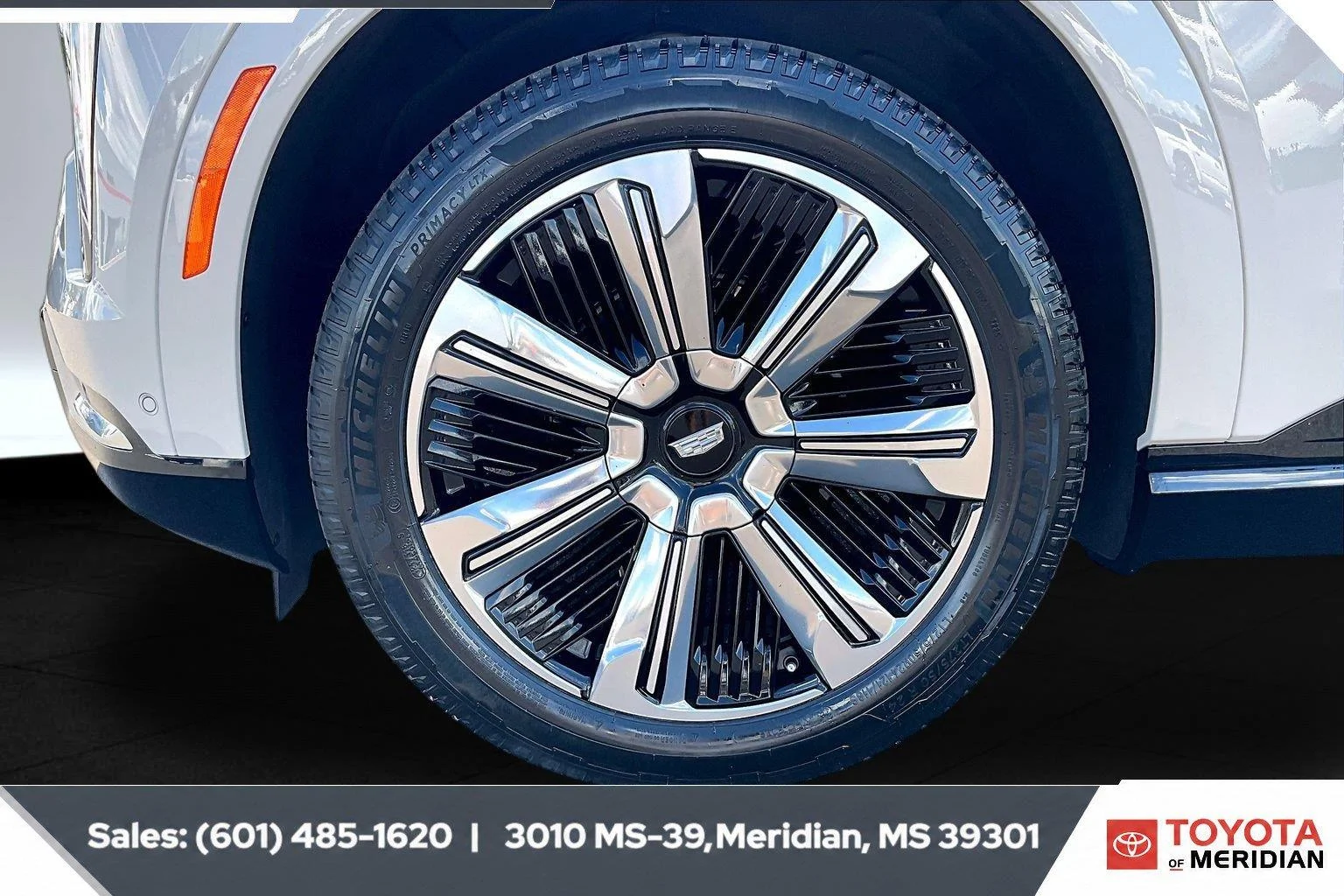 Used 2026 Sandstone Cadillac Luxury image 7