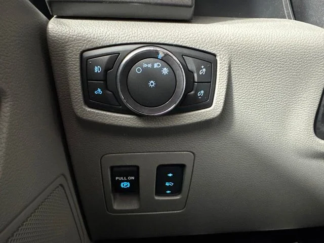 Used 2018 Blue Ford XLT image 19