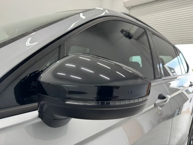 Used 2023 Silver Metallic Volkswagen 2.0T SE R-Line Black image 46