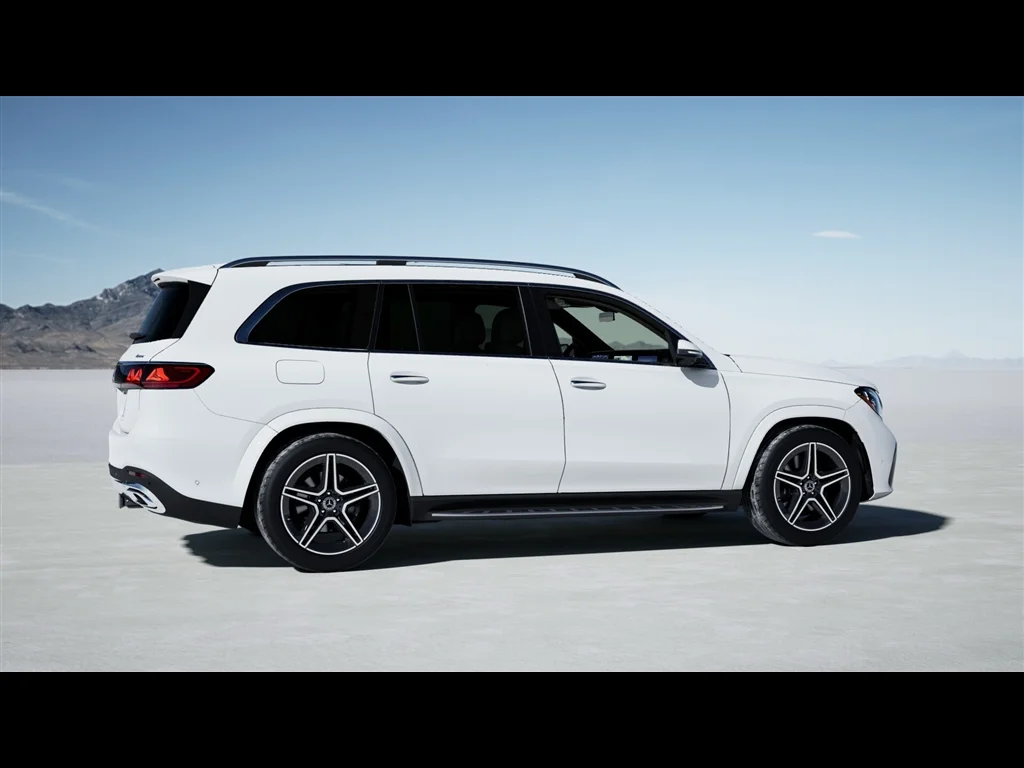 New 2027 Polar White Mercedes-Benz GLS 450 image 13