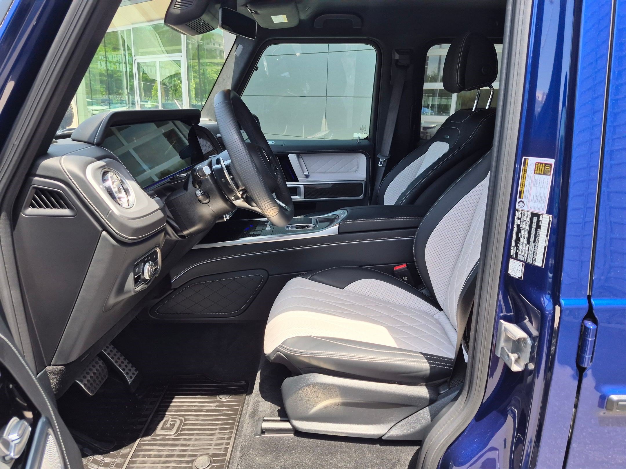 Used 2025 Brilliant Blue Metallic Mercedes-Benz AMG® G 63 image 14