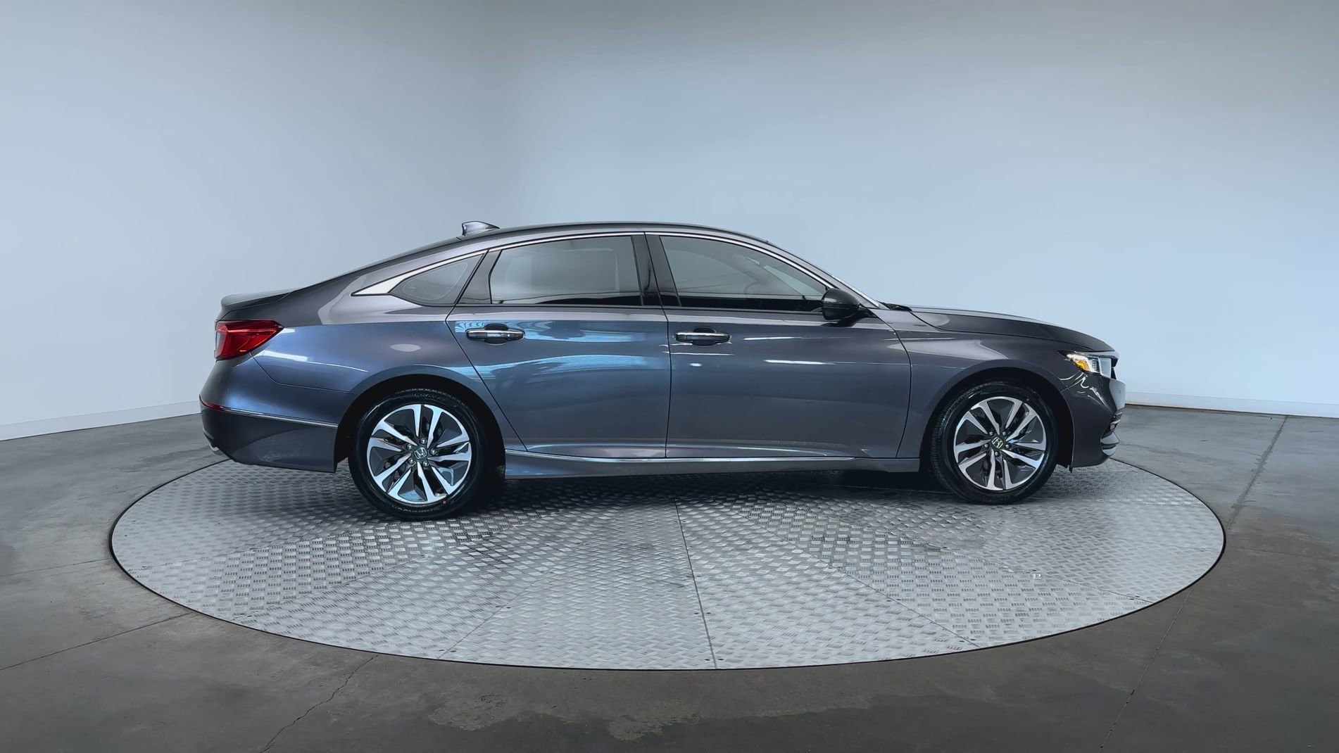 Used 2019 Gray Honda Touring image 9