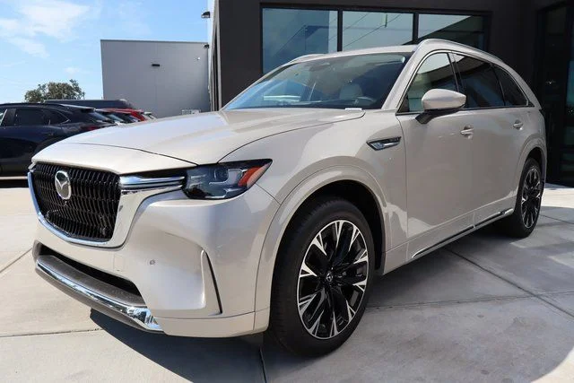 2026 Mazda CX-90 Premium Plus Package - Photo 8