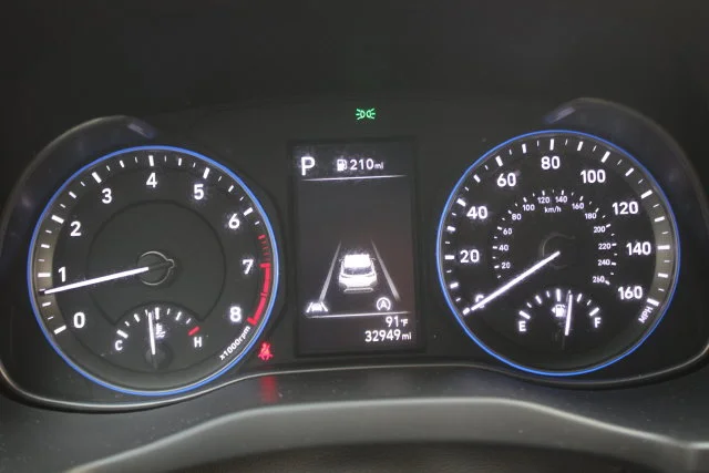 Used 2023 White Hyundai SEL image 15