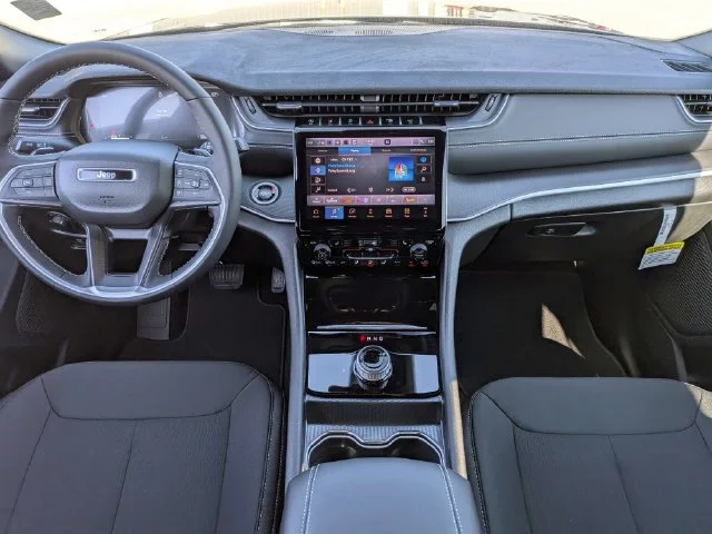 New 2027 Black Jeep Laredo image 16