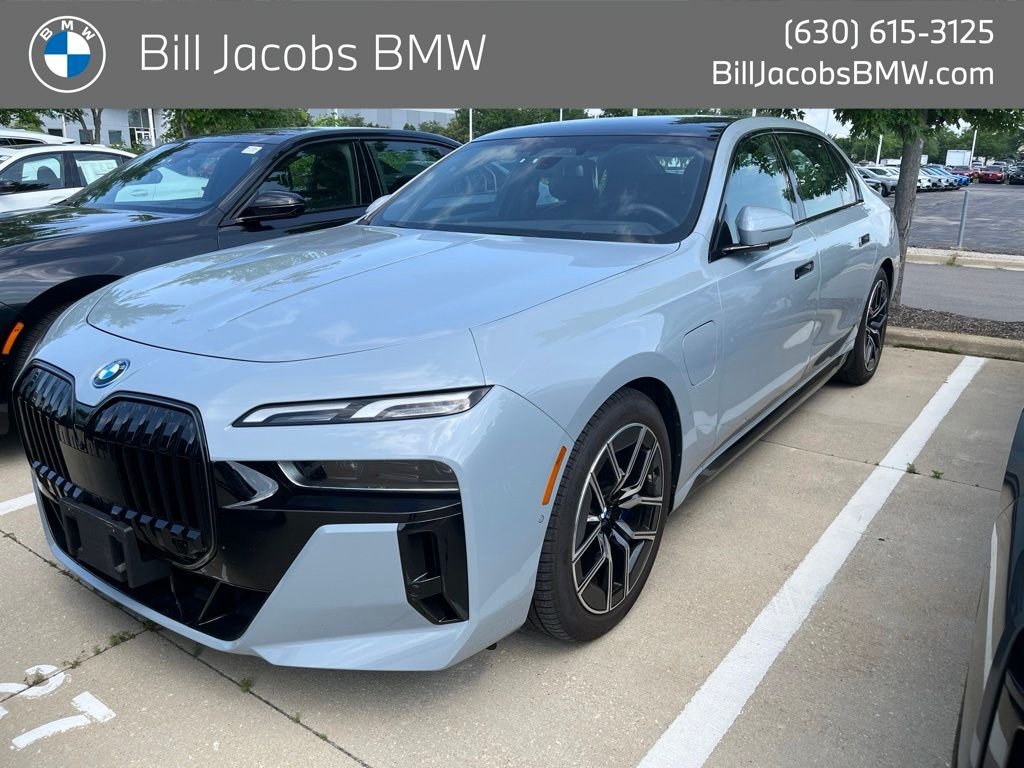 2026 BMW 7 Series 750e xDrive Sedan's photo