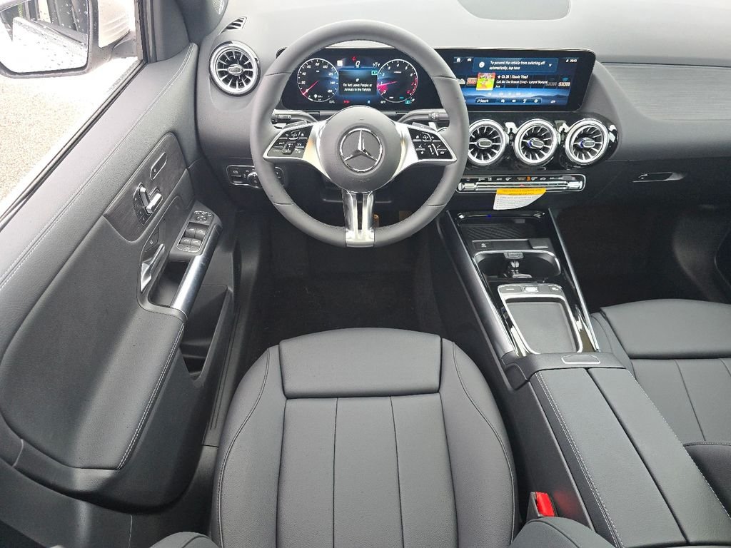 New 2026 Polar White Mercedes-Benz GLA 250 image 24