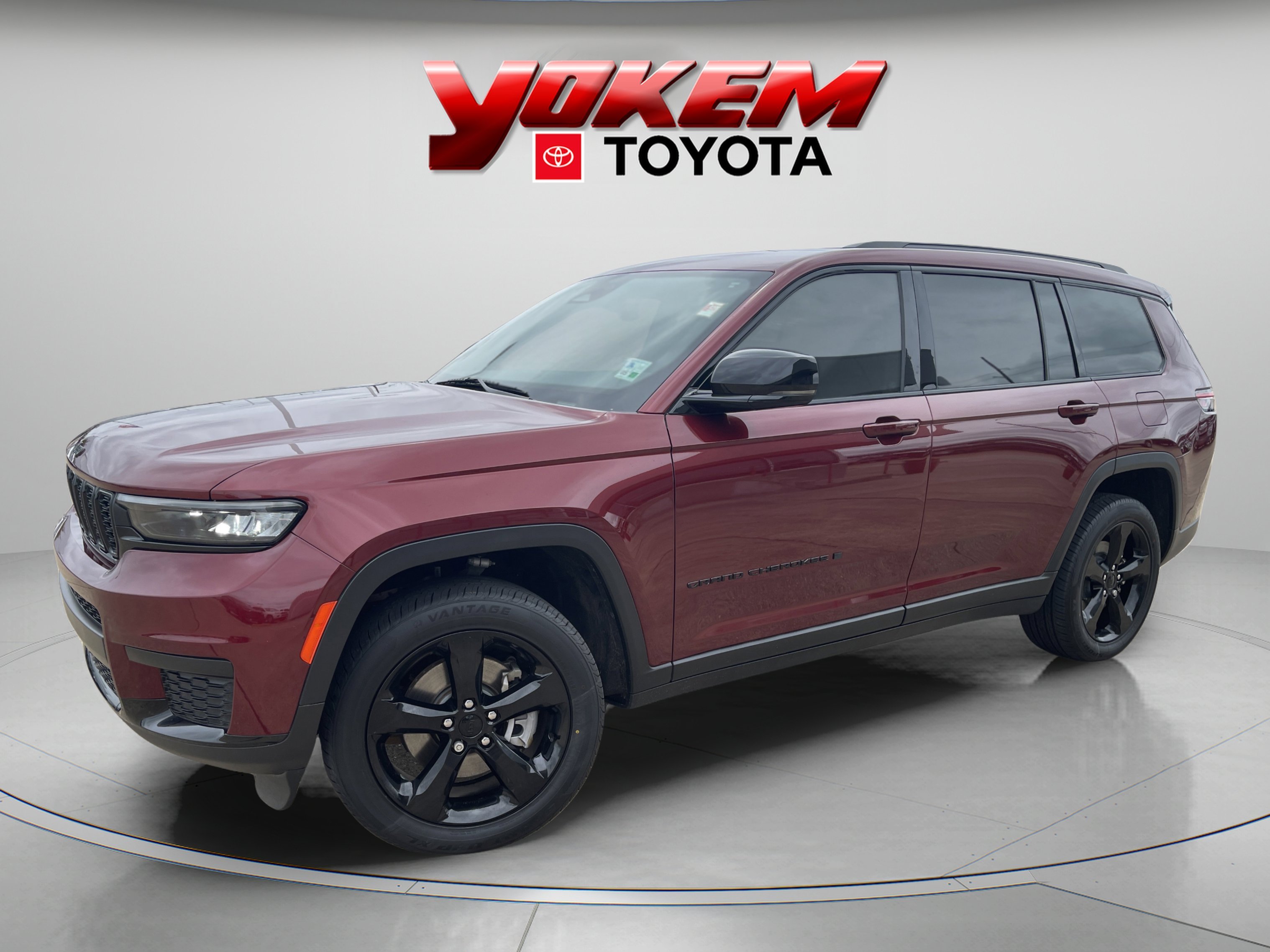 2023 Jeep Grand Cherokee L Altitude 4x4's photo