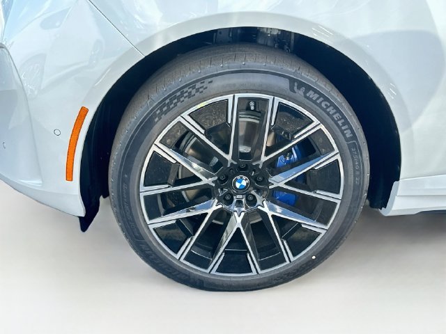 New 2027 White BMW xDrive40i image 22