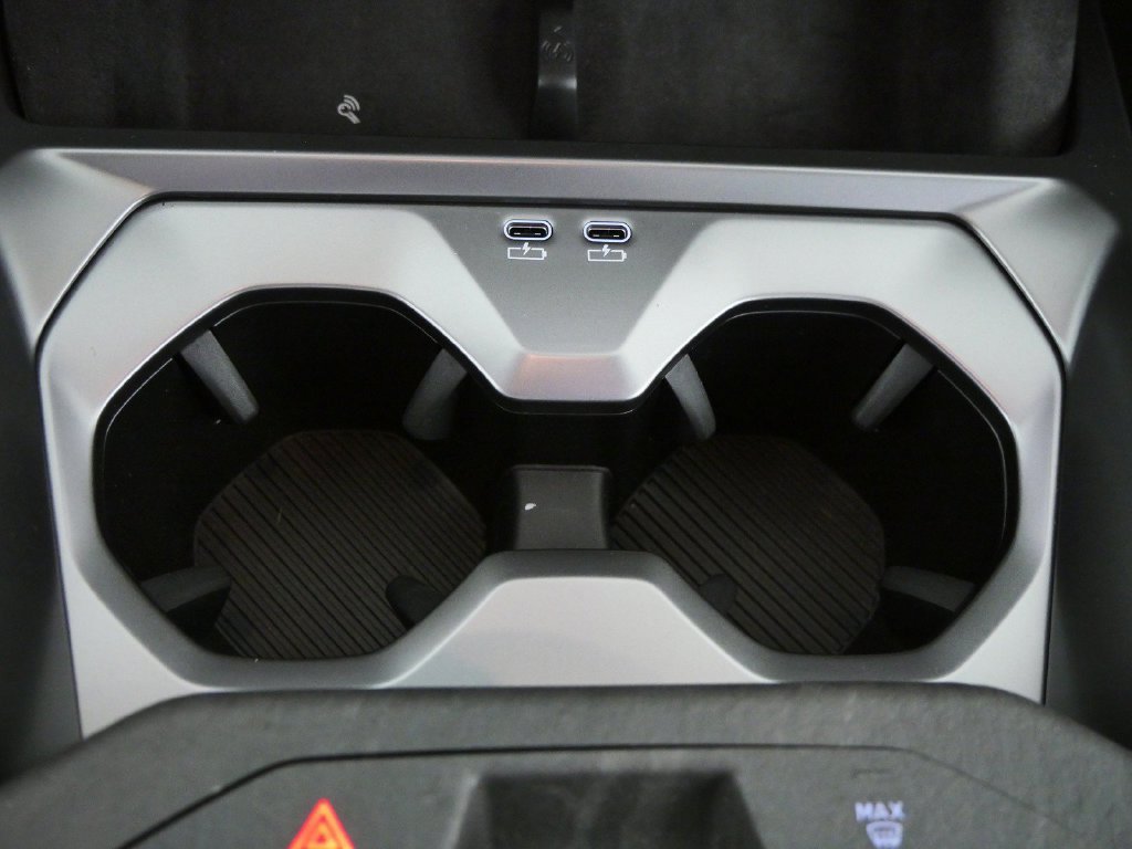 New 2027 Dravit Grey Metallic BMW  image 41
