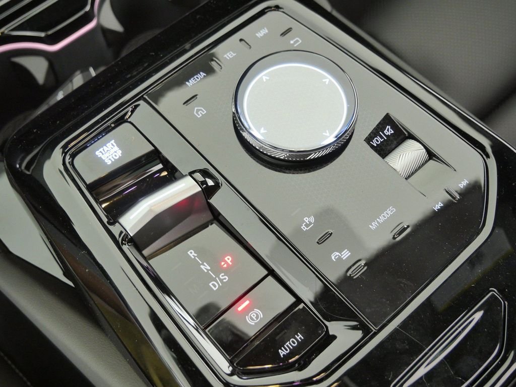 New 2027 Black Sapphire Metallic BMW 530i xDrive image 47