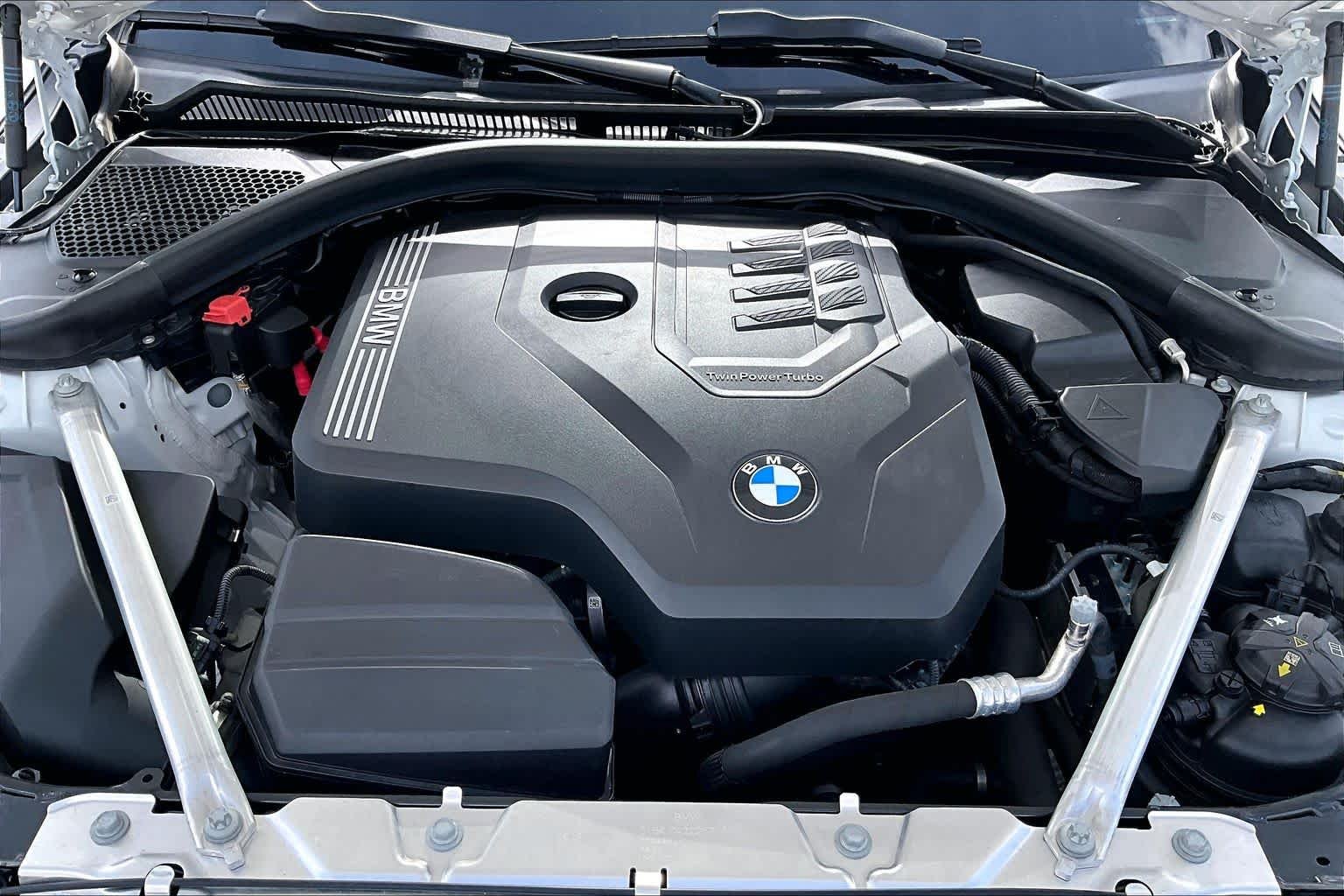 Used 2024 Mineral White Metallic BMW 430i xDrive image 28