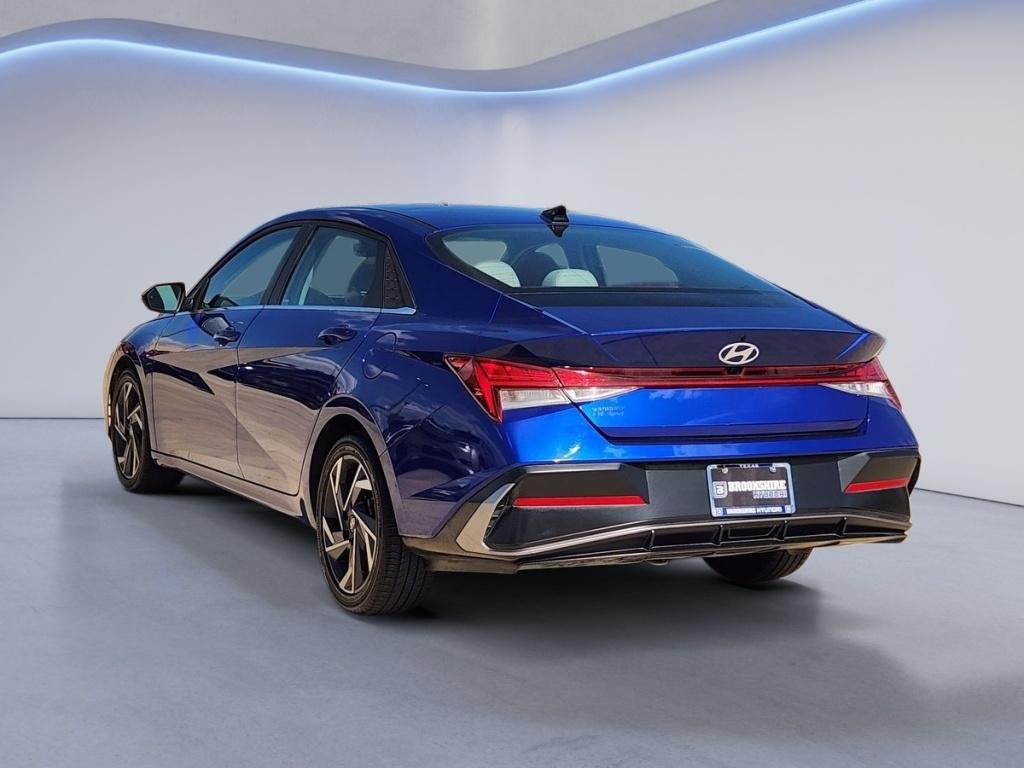 Used 2025 Intense Blue Hyundai Limited image 6