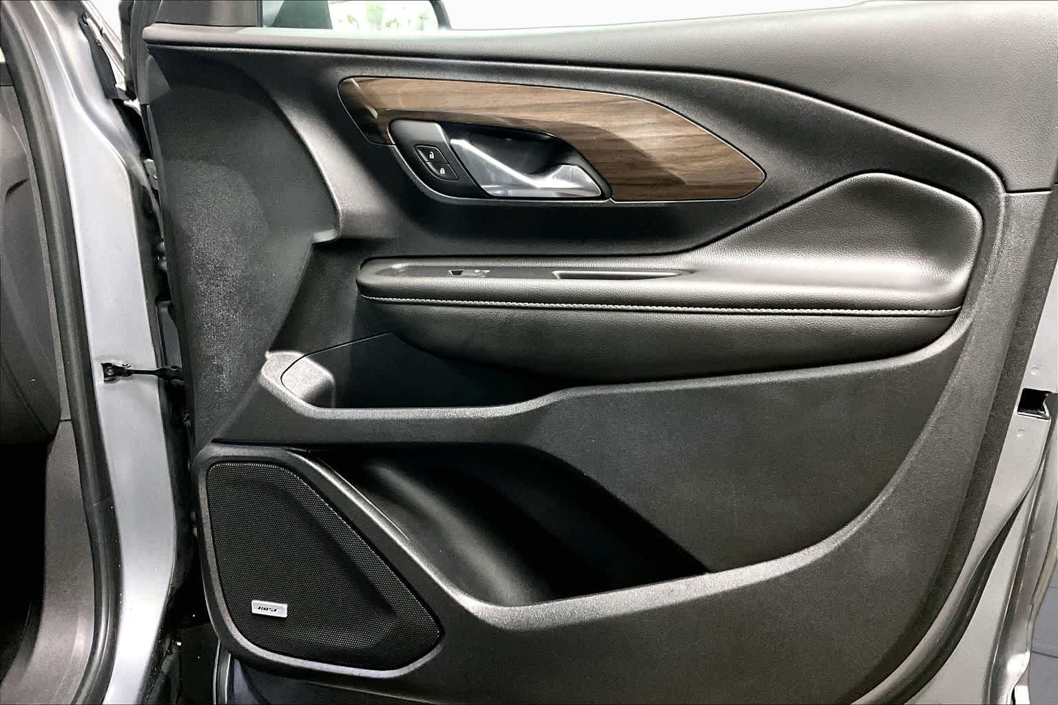 Used 2020 Satin Steel Metallic GMC Denali image 22