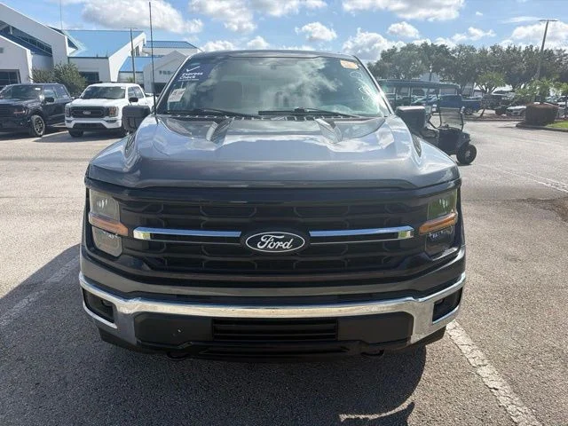 Used 2025 Gray Ford XLT image 2