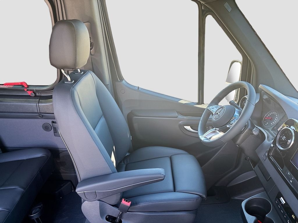 New 2026 Black Mercedes-Benz Passenger 170 WB image 36